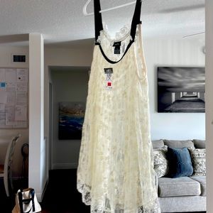 Brand new with tags still on it lace blouse from rue 21